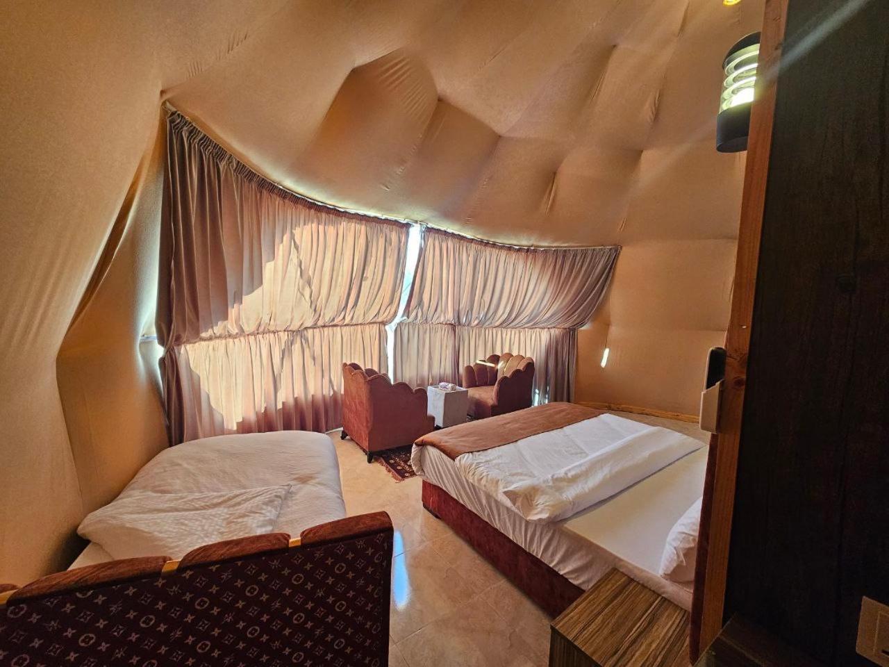 Wadi Rum Oscar Camp Exterior photo