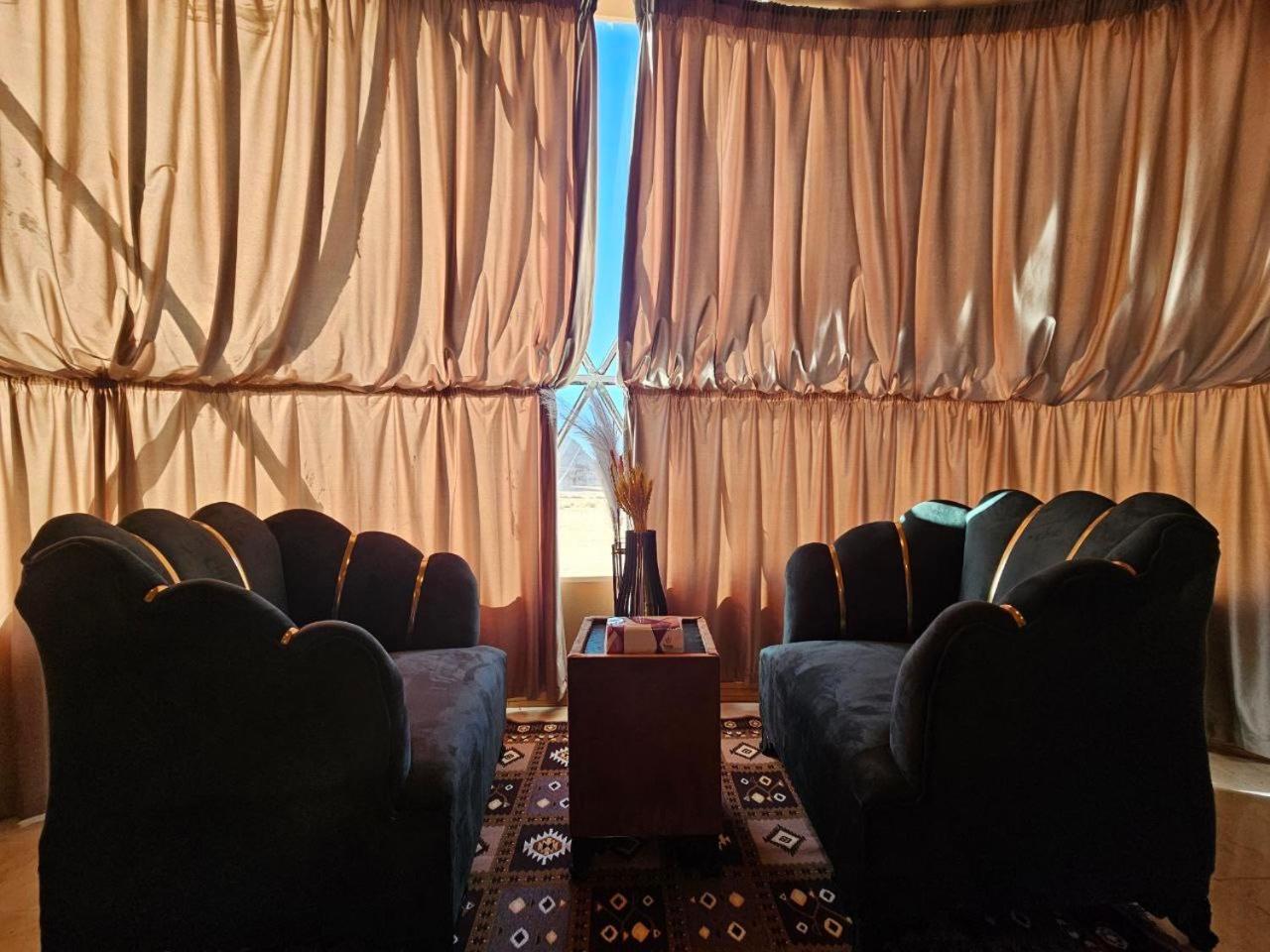 Wadi Rum Oscar Camp Exterior photo