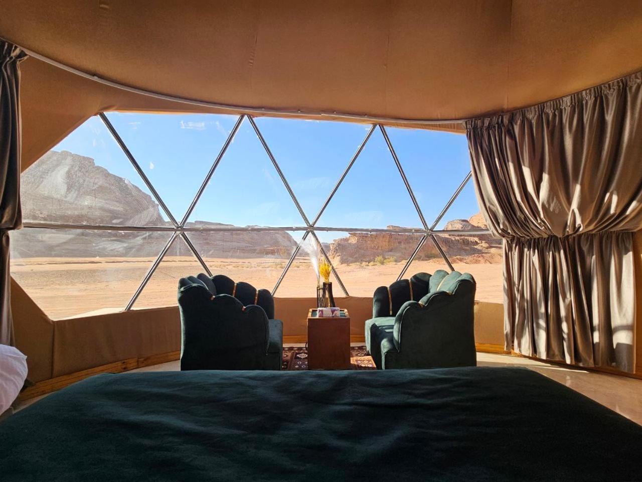 Wadi Rum Oscar Camp Exterior photo