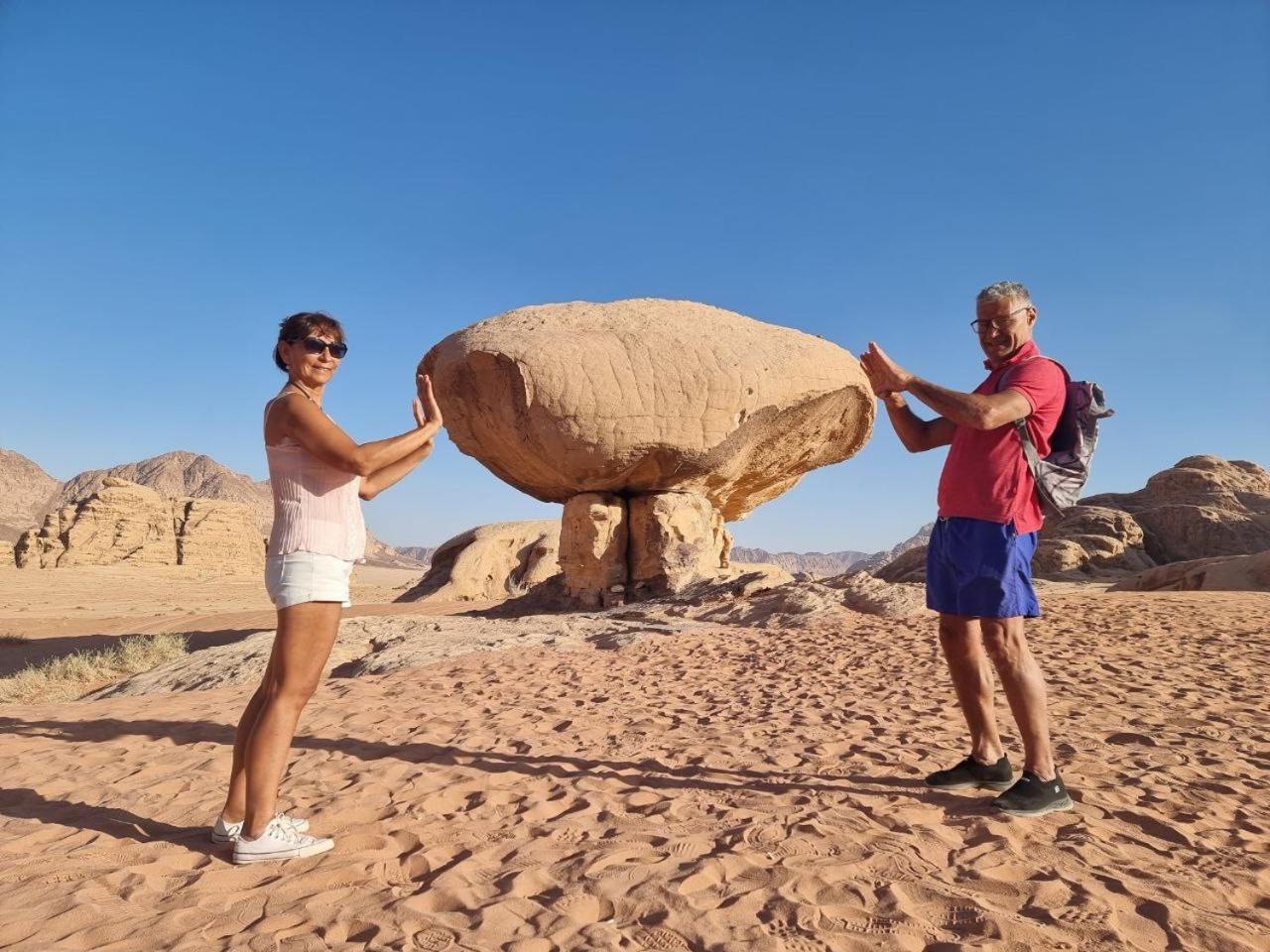 Wadi Rum Oscar Camp Exterior photo