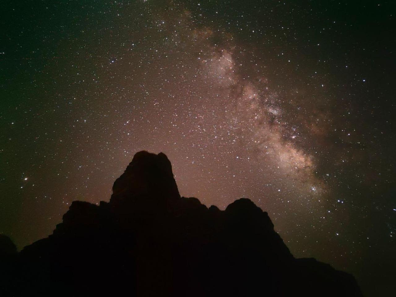 Wadi Rum Oscar Camp Exterior photo